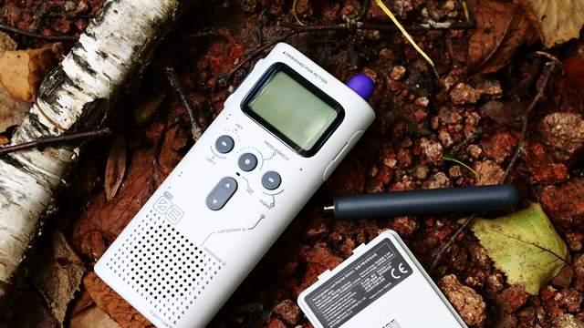 小米生态链极锋对讲机又升级？超高颜值，中文显示，模块化组装