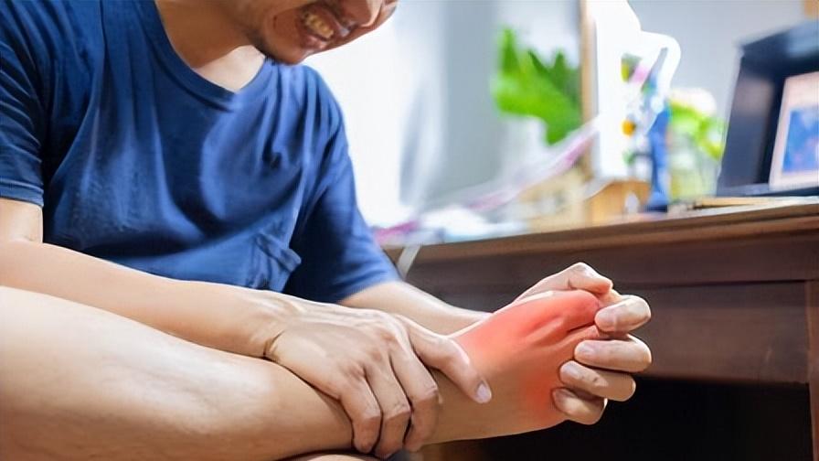 尿酸超过540，六大食材降尿酸消结晶。