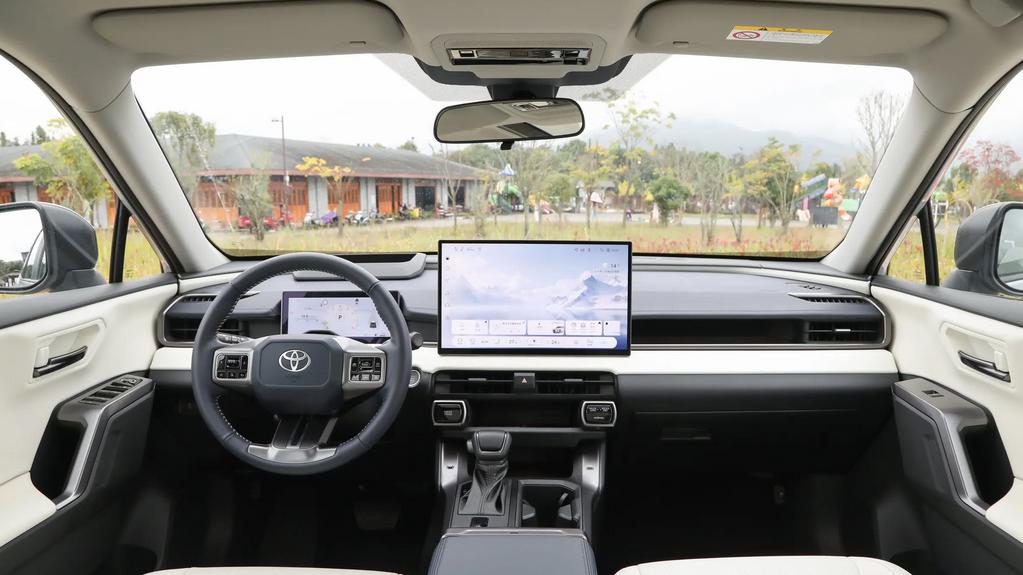 配置大幅升级，终端还有1万元优惠，26款威兰达到底能不能买？