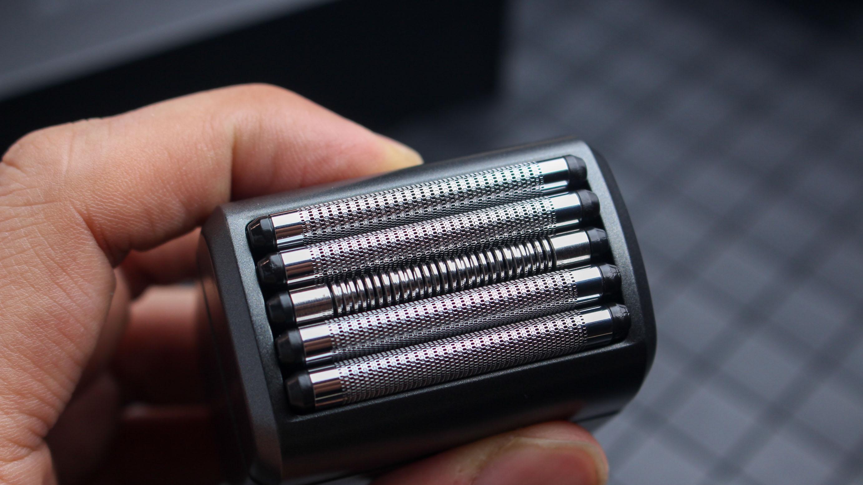 未野往复式剃须刀测评：迷你款23000高转速剃净，胡渣炸裂无残留