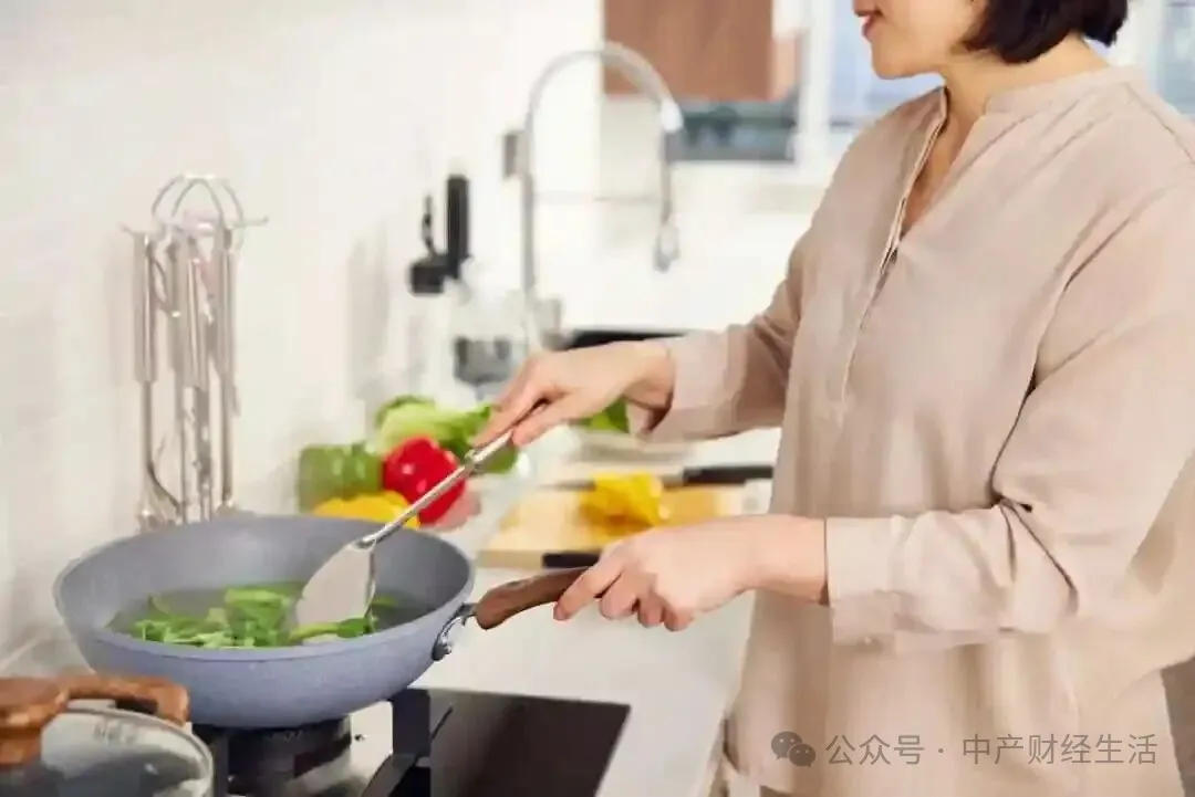 吃一顿现炒，值多少钱？