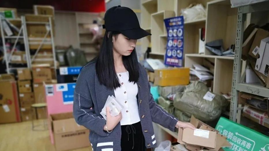 快递驿站为何总在寻找新主人？