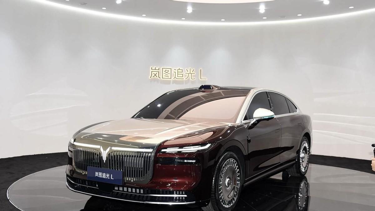 岚图泰山全球首秀，岚图追光L同步开启预订，豪华配置拉满！