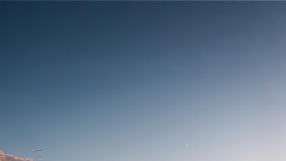 当轿车邂逅50度“天梯”，领克10EM-P重塑四驱轿车新高度