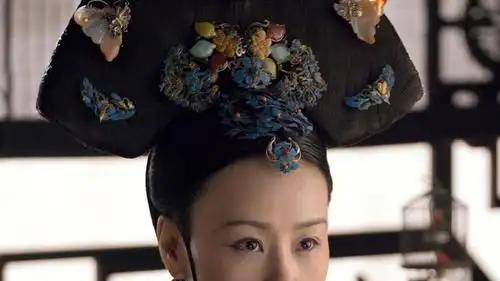 她是最性感华裔女星，20岁孤身闯好莱坞，10年后嫁2婚美国秃头男