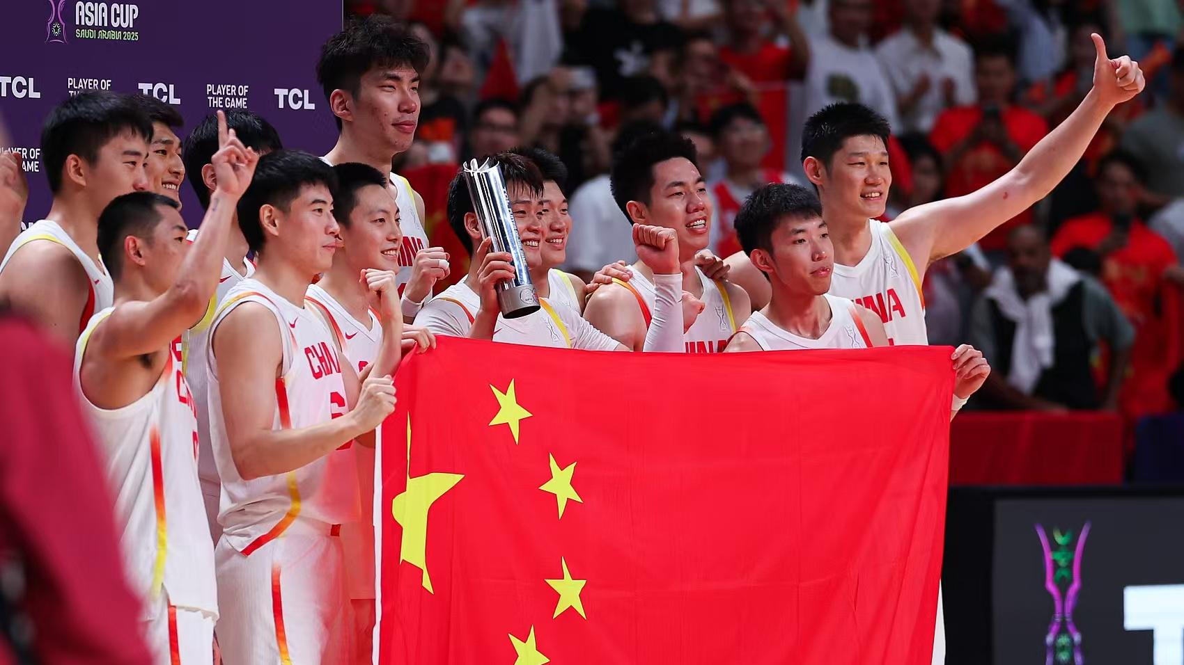 亚洲杯经典之战：中国男篮全民皆兵送新西兰首败，重回亚洲之颠护亚洲荣耀！