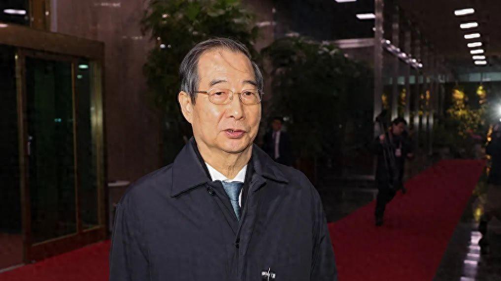 韩国政坛震荡：总理弹劾案遭驳回，尹锡悦危机现转机？