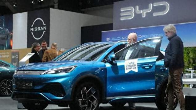 比亚迪突爆好消息：我不装了，我摊牌了，一个能打的都没有