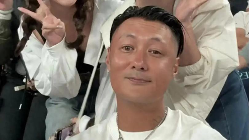 43岁余文乐复出拍戏被嘲‘老人味’！五星级酒店吃早餐，昔日男神咋成这样？