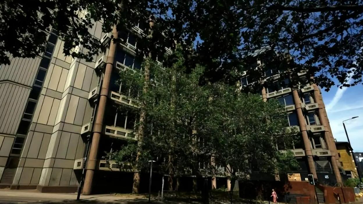 英首相访华计划凉了，中国不光将其拒之门外，还要对英国秋后算账