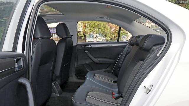 3万块买辆德系车，代步再开10年，剐蹭不心疼！