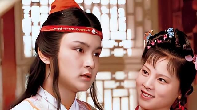 贾宝玉那些荒唐事儿，与袭人睡觉，和碧痕洗澡闹得上下皆知