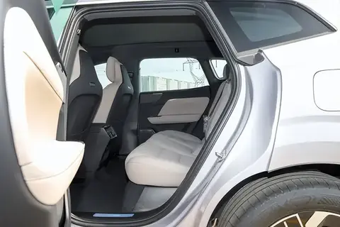 看了胡歌代言才去试驾，结果让我意外的是它的混动表现