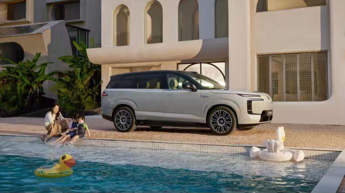 越级价值终极满足！腾势 N8L 上市焕新家庭豪华出行