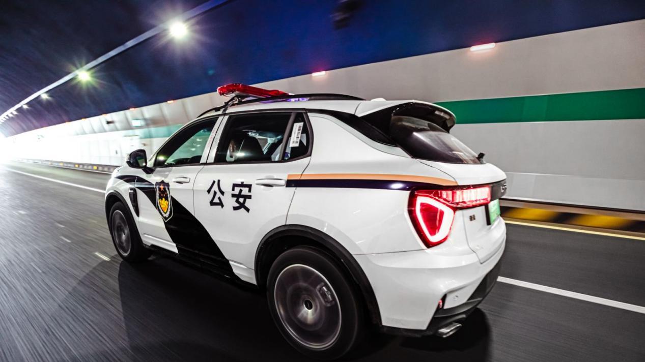 警队为何偏爱领克01？它的实战表现说明一切！