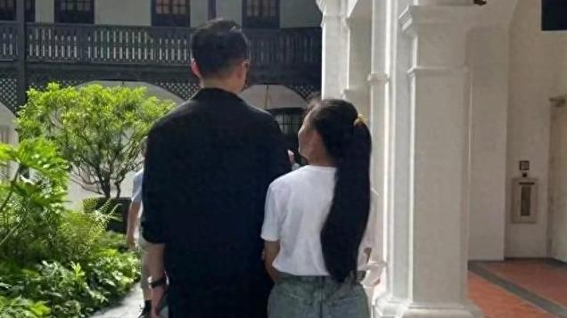 汪小菲年终大总结，儿子女儿都出镜，家庭温馨助力事业发展，幸福