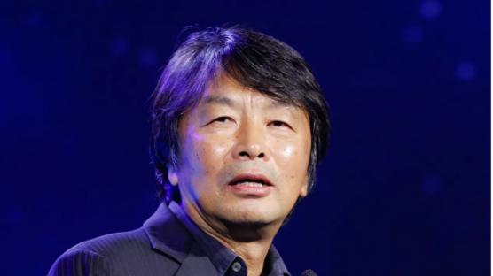 糖衣里的镰刀：刘震云戳破“舒服陷阱”，给沉迷爽感的人一记闷棍