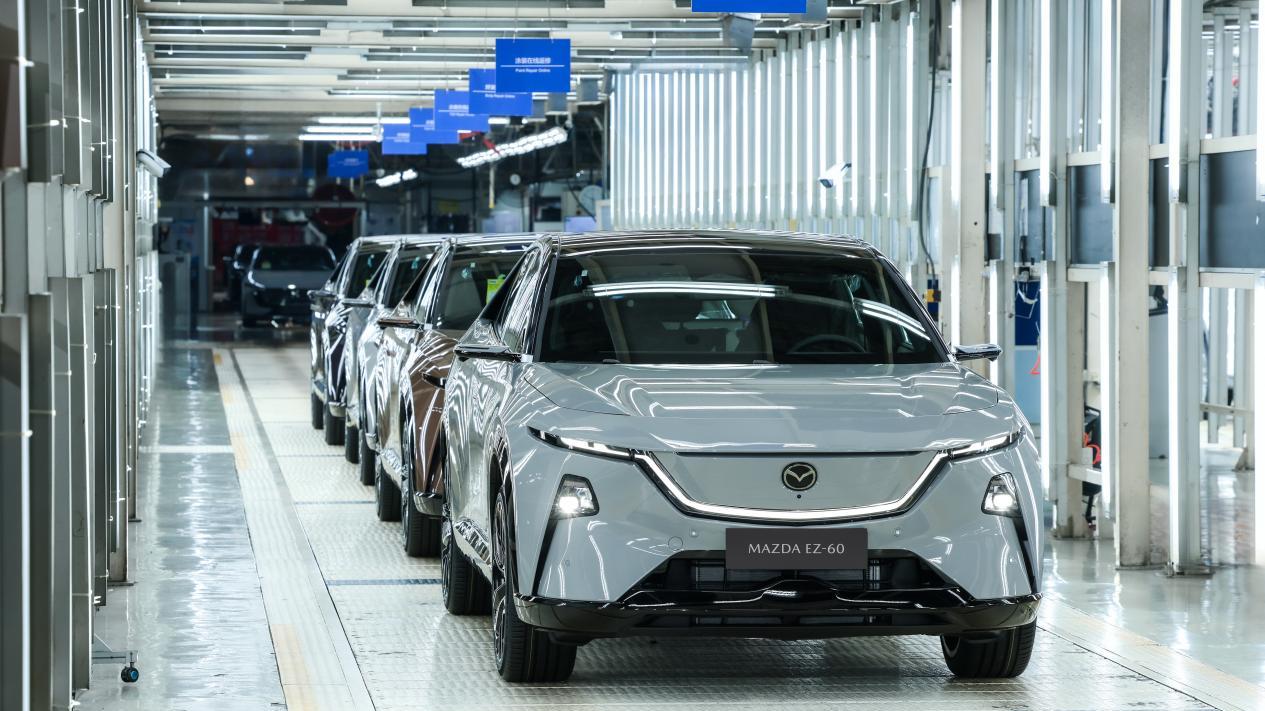 央视“第一发布”车企首秀 长安马自达EZ-60央视认证全球好车