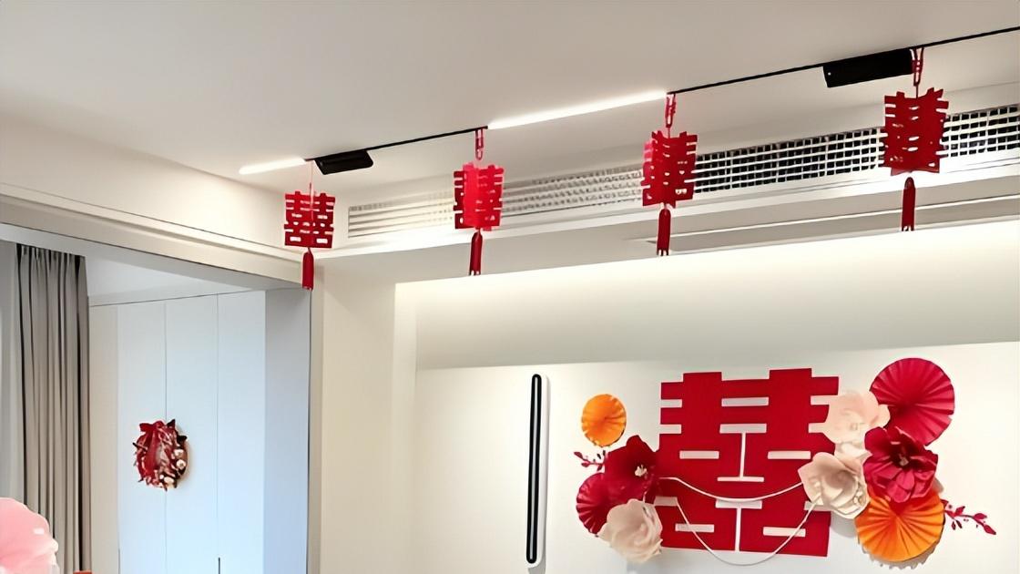 结婚登记前夜准新郎被抓 女子崩溃：昨晚还在我家吃饭呢！