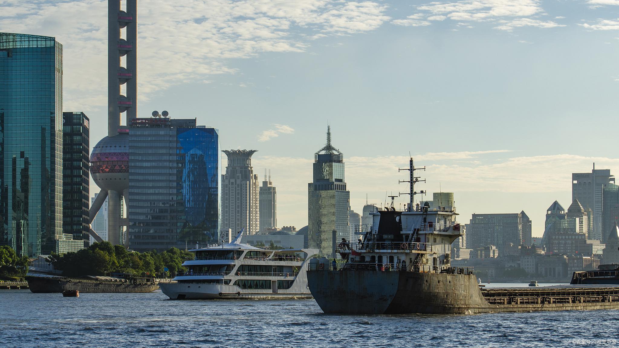 全球航运巨头弃港潮：香港从避风港变风暴眼！