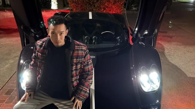 AKA发文嘲讽帝师，自己却把河南的家输了，晒13号机票到深圳创业