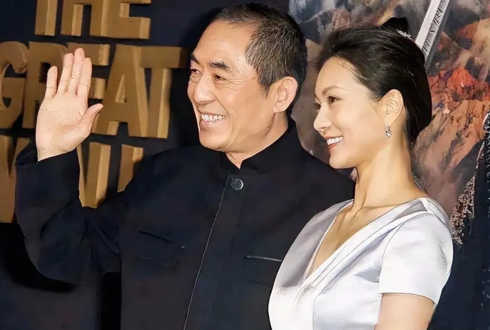 举报张艺谋超生，致其被罚748万的何珺，彻底成为了娱乐圈的弃子