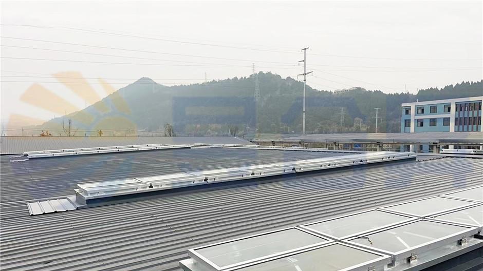 钢结构车间屋面电动排烟天窗