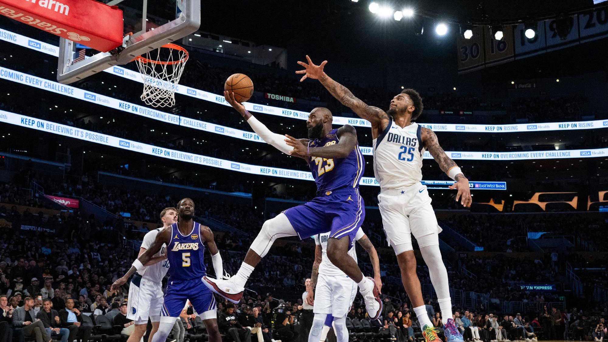 联盟第1+联盟第2！可怕的不是湖人进攻爆表，而是他们的三分极糟