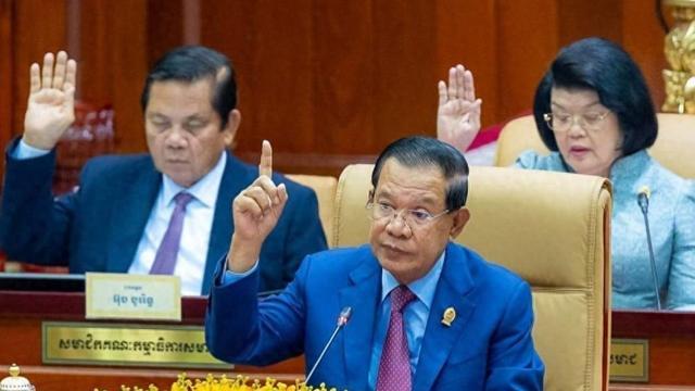 洪森再给泰国一记重拳：泰总理3月内将换人，我知道谁是下一位