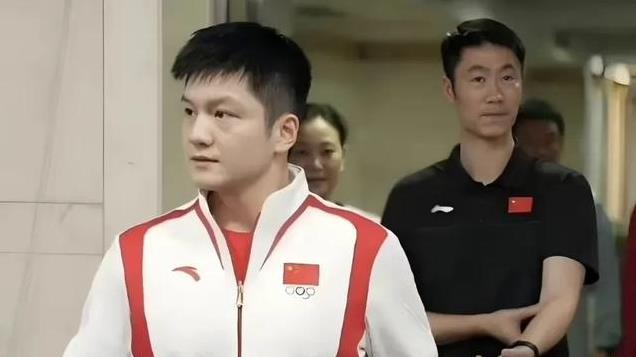 樊振东心血白费！国际乒联新规更狠，名记：刘国梁下课或断联WTT