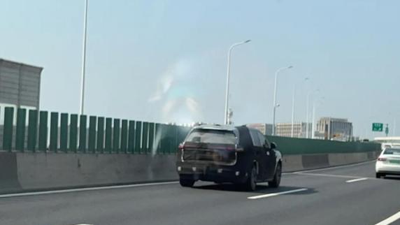 乐道L80伪装谍照曝光，采用5座布局，预计四季度上市