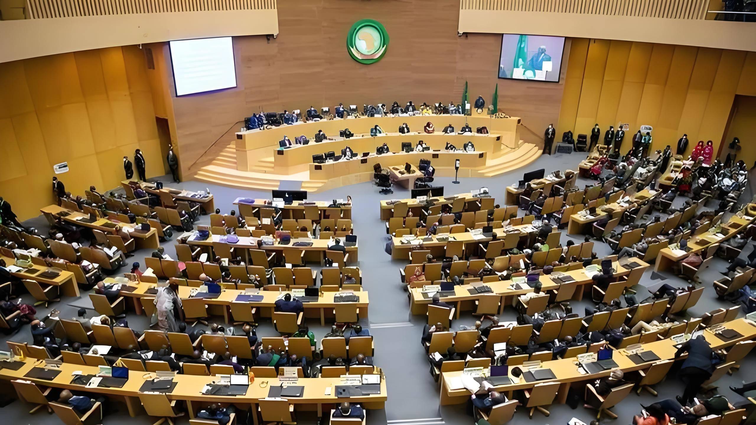 红色通缉令撼动菲律宾政局 前总统家族陷司法风暴