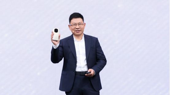 最会拍的折叠旗舰？华为Mate X7正式亮相，二代红枫影像实力爆表