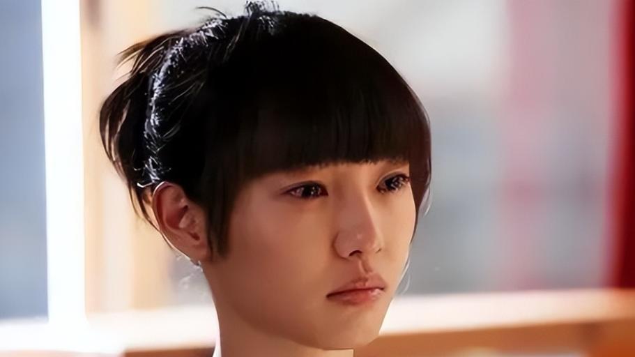 白百何：婚内生变故导致事业重创！如今风波已过，一家生活很幸福
