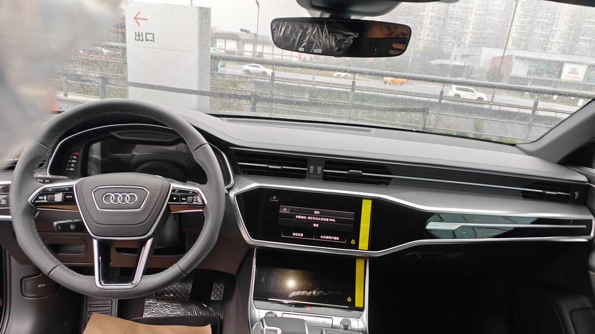 准新奥迪A6L：35万预算，一手豪华轿车怎么选？