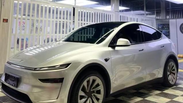 从通勤到出游，领克08EM-P、小鹏G6、Model Y，三款车型各有特色