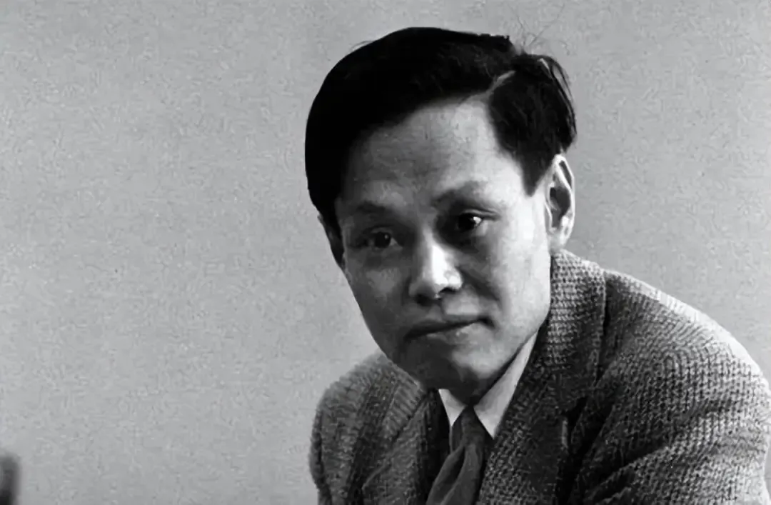 《杨振宁传》：他留下的8字箴言，让我顿悟了人生的至高境界