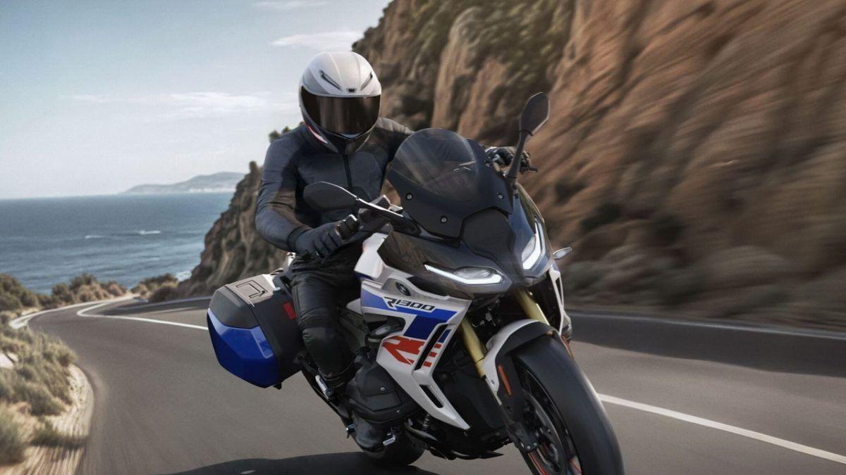 宝马R1300RS全面进化