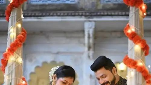 印度二婚的女性有多可怜？要伺候丈夫原配，每天还要顶着烈日取水