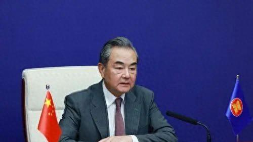 东大格局是真大，特朗普却想哄骗中国！东欧终于意识到上了菜单！