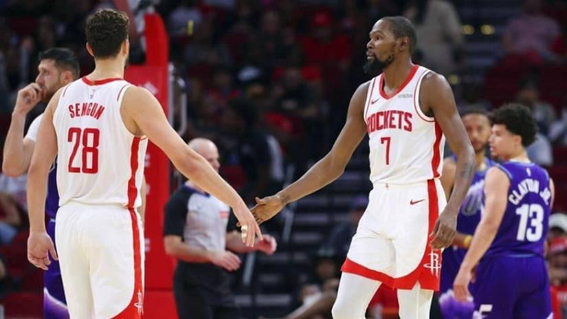 从王牌得分手到火箭贾巴尔？杜兰特遭遇时间诅咒，多数据跌至冰点