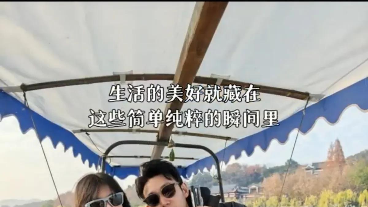 陆毅一家杭州逛吃，穿同款亲子羽绒服好温馨，贝儿越来越像妈妈！