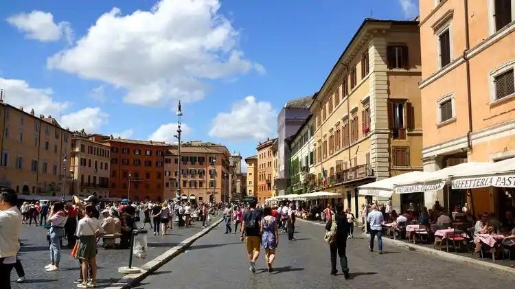 意大利姑娘嫁到中国农村，弟弟探亲嫌弃环境差，姐夫怒怼：没见识！