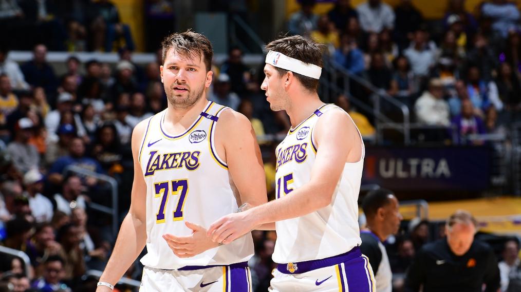 171分+50助攻，小里弗斯打疯了，得分第二助攻第一，要冲全明星