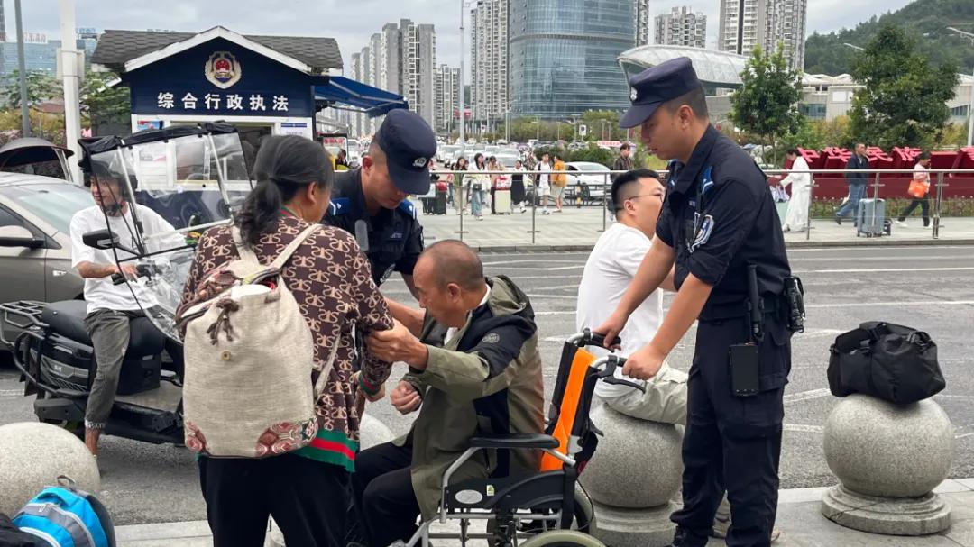 守护不缺席，“警”色暖人心！新蒲公安书写假期平安答卷