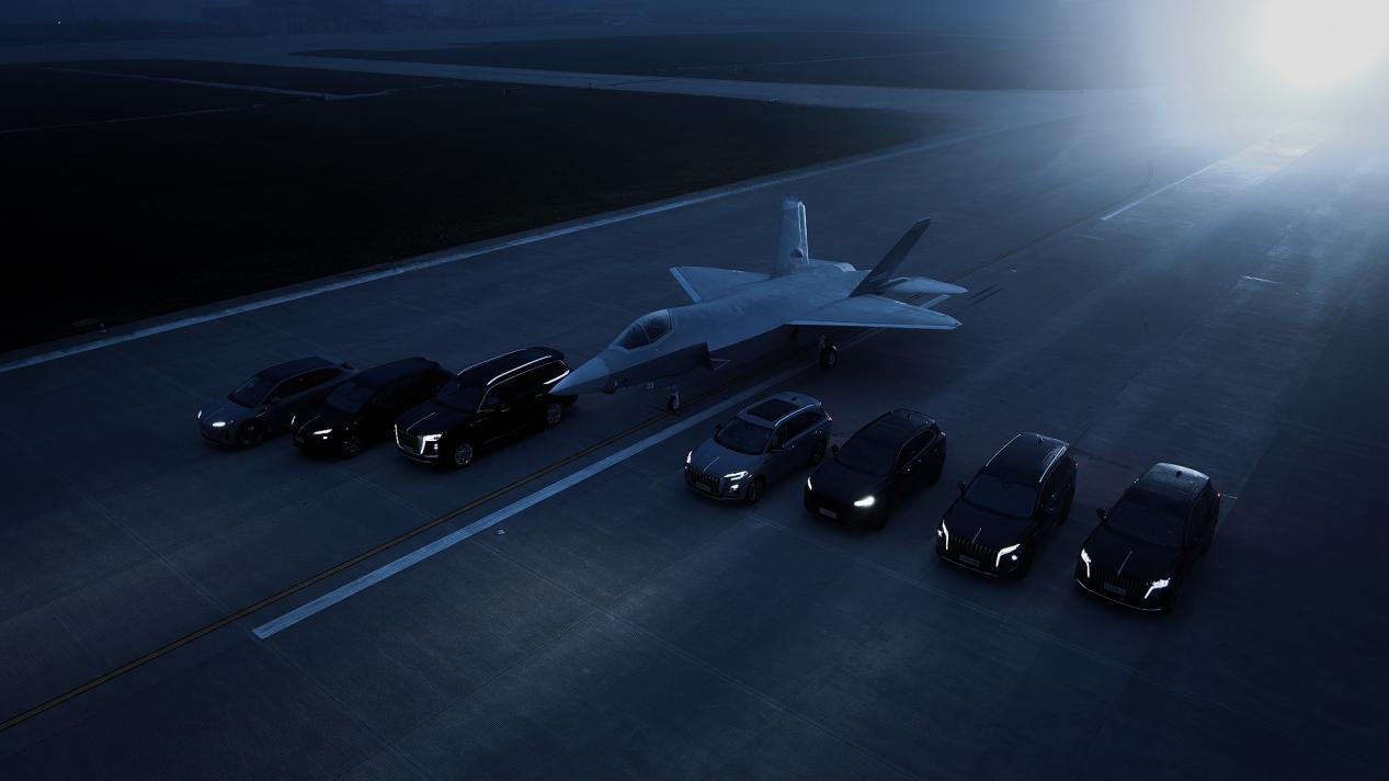 歼-35有白银比例，红旗长宽也显数学美