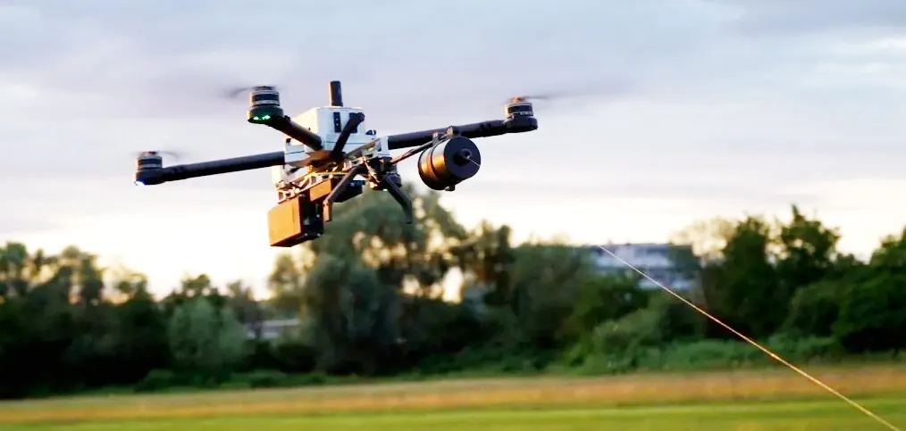 无人机、AI与战争的终结：乌克兰如何改变了世界秩序