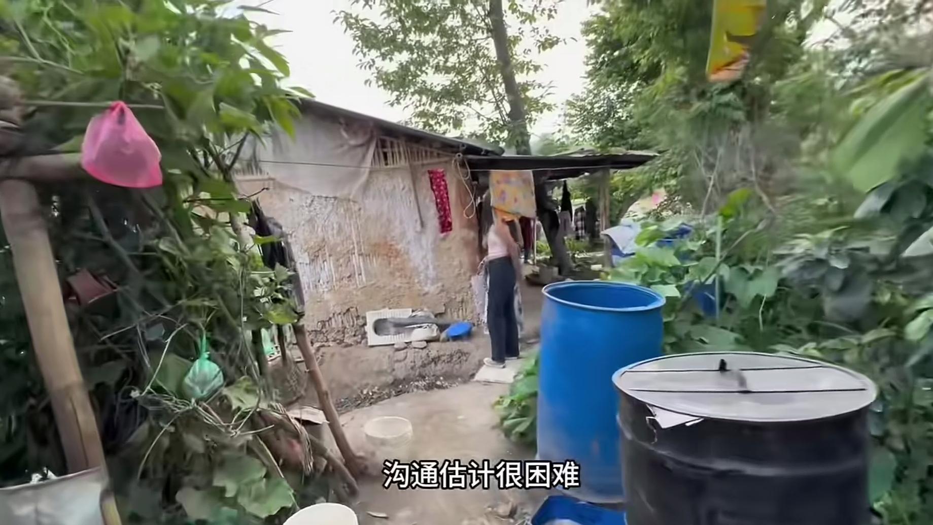 中国男在尼泊尔与名叫海棠的姑娘相亲，先是接受，后被前男友呼唤，又投向前男友，遭遇暴力后又想与中国男和