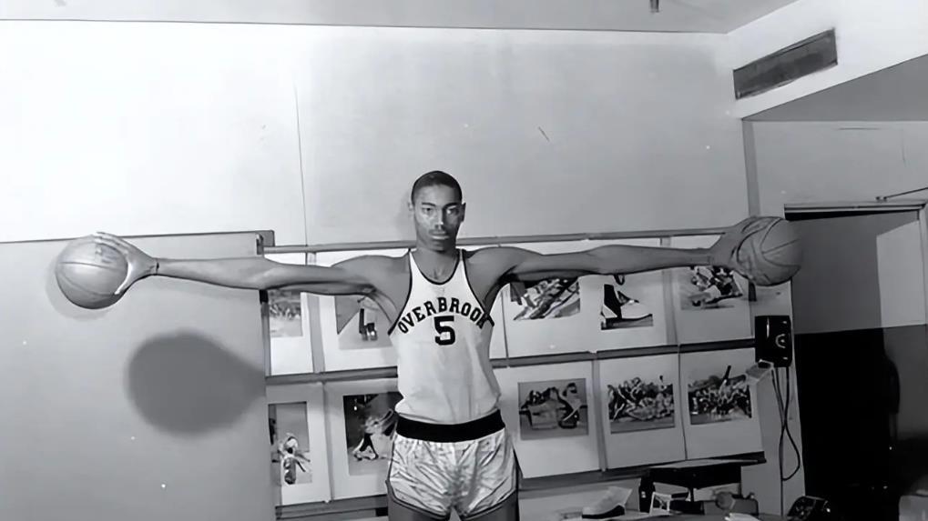 NBA的“人形BUG”！这几位的身体比例，上帝都偷偷开了小灶