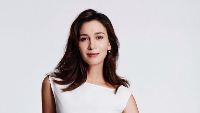 韩庚妻子卢靖姗晒孕肚写真，身形苗条四肢纤细，这也保持得太好了